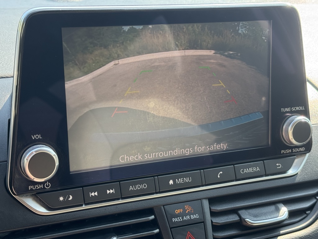 2022 Nissan Altima 2.5 SV photo 11