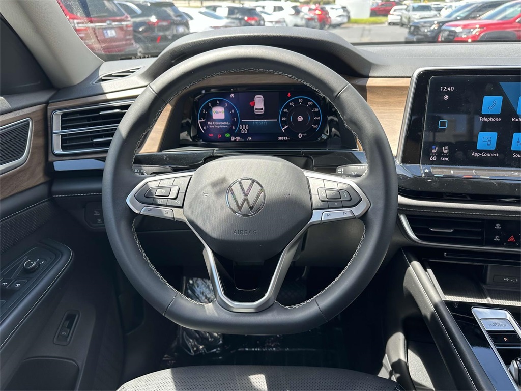 2024 Volkswagen Atlas SE Technology photo 10
