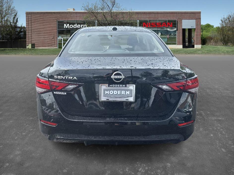 2025 Nissan Sentra SV photo 3