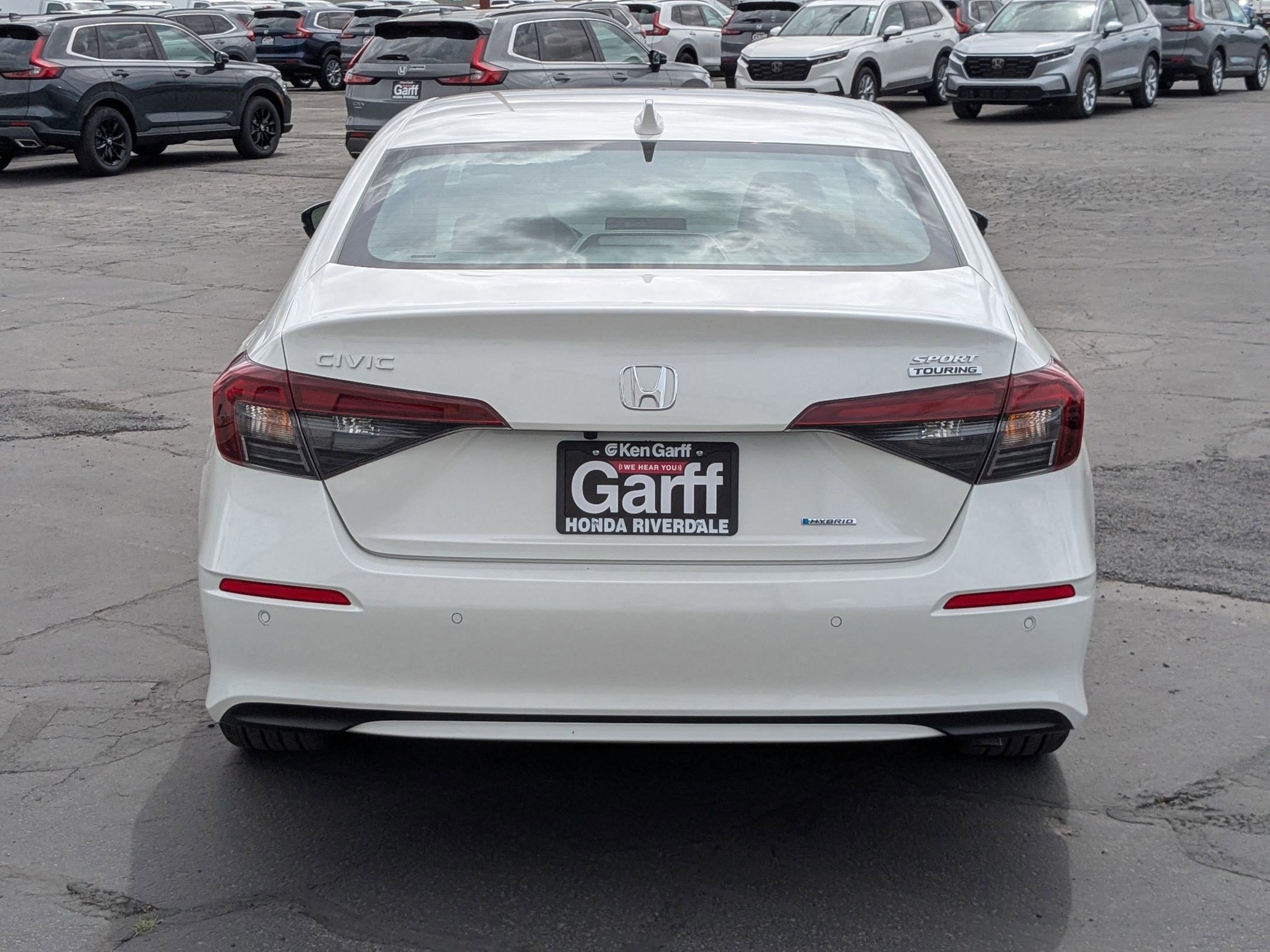 2025 Honda Civic Hybrid Sport Touring photo 4