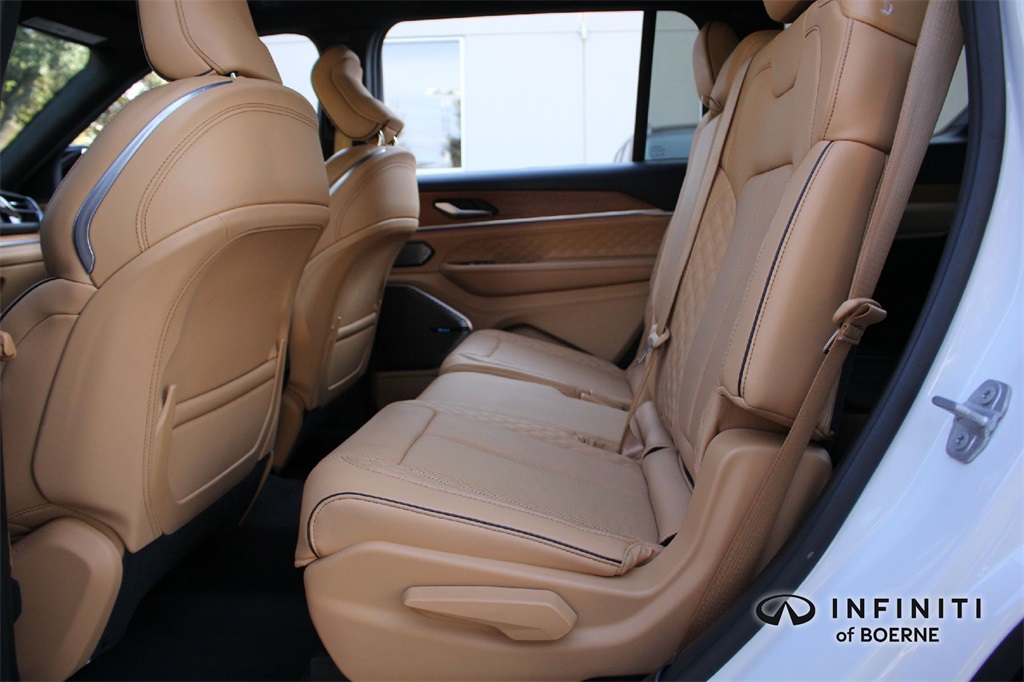 2023 Jeep Grand Cherokee L Summit Reserve photo 25
