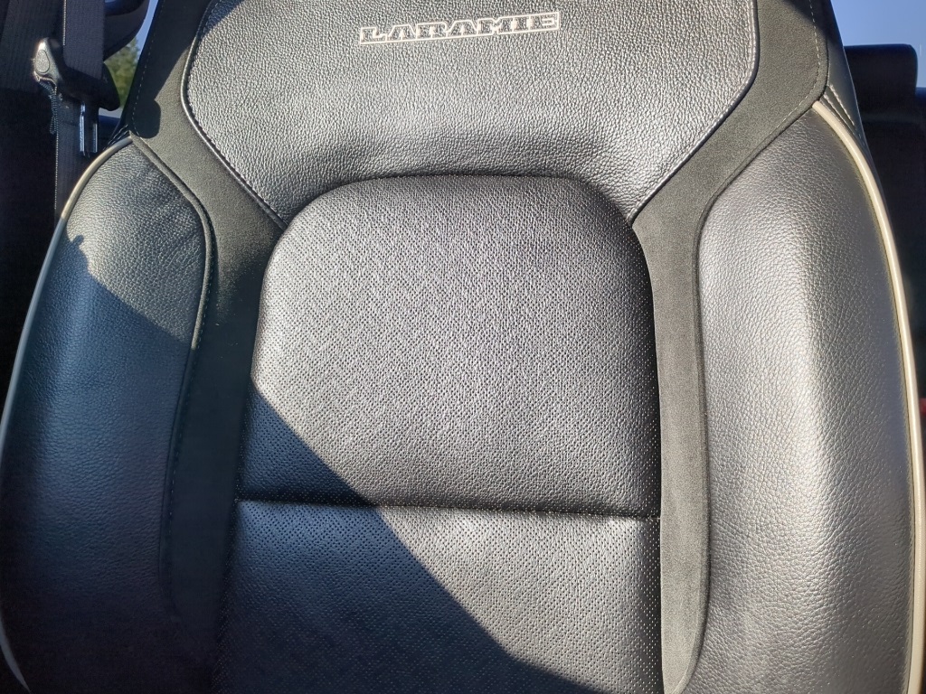 2023 Ram 1500 Laramie photo 14