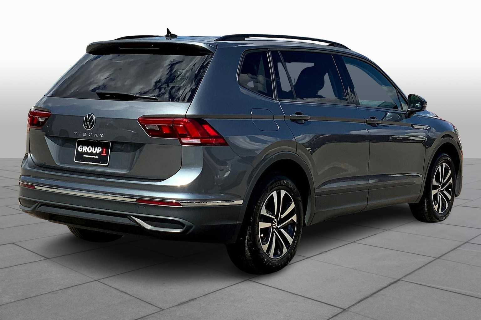 2023 Volkswagen Tiguan S photo 11
