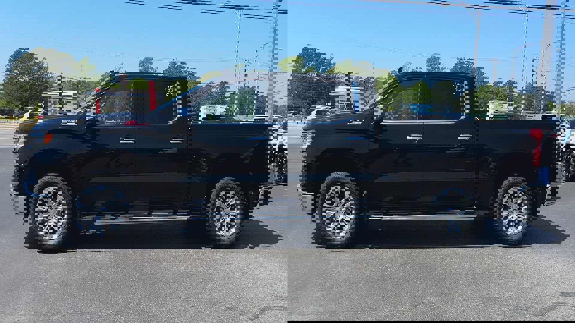 2025 Chevrolet Silverado 1500 LTZ photo 5