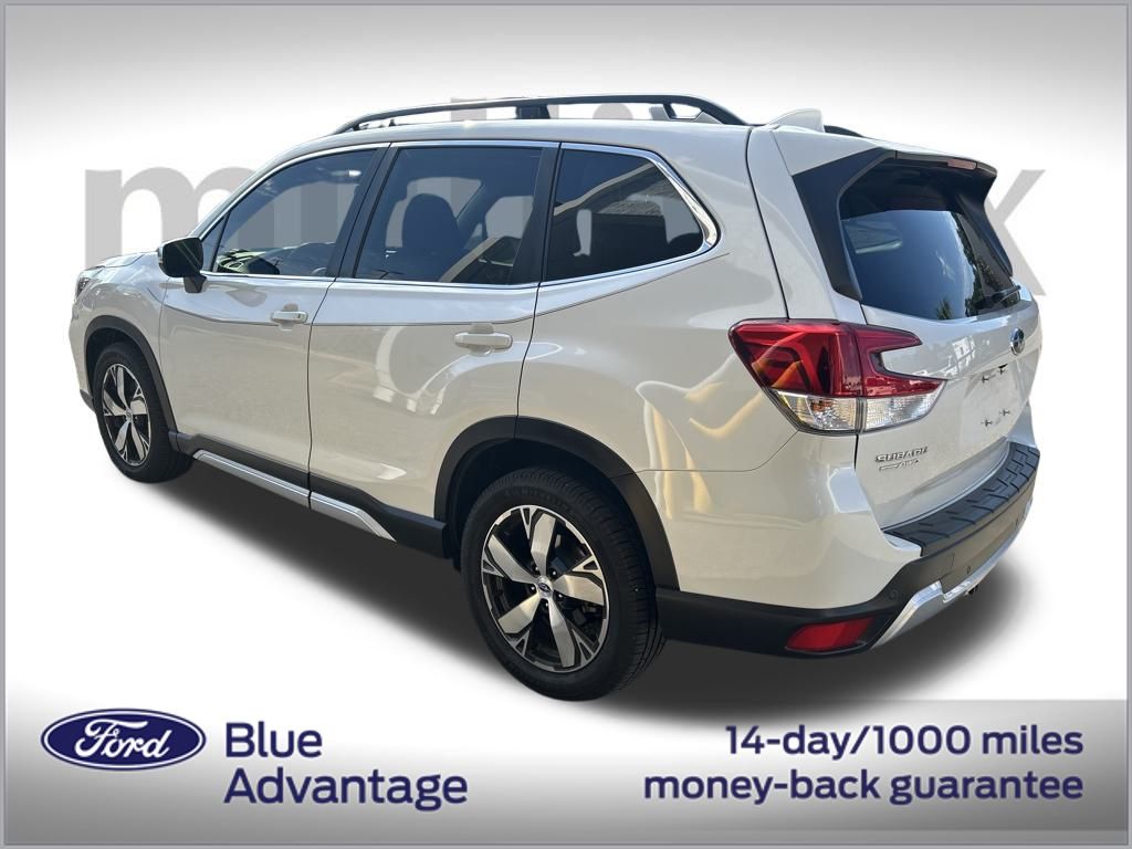 2020 Subaru Forester Touring photo 3