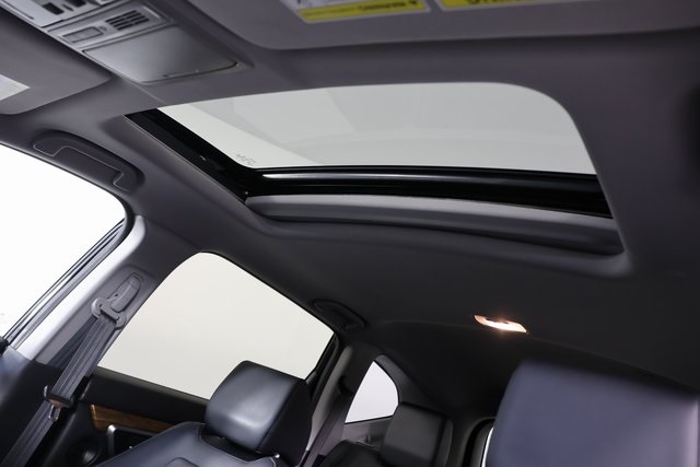 2021 Honda CR-V Touring photo 18