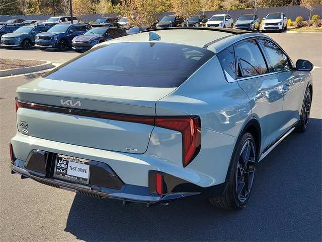 2025 Kia K4 GT-Line photo 4