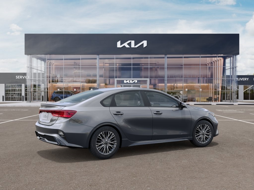 2024 Kia Forte GT-Line photo 5