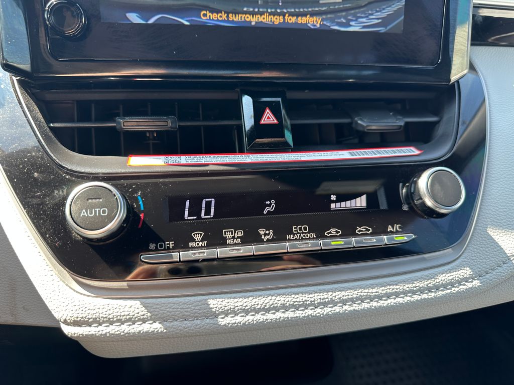 2025 Toyota Corolla SE photo 16