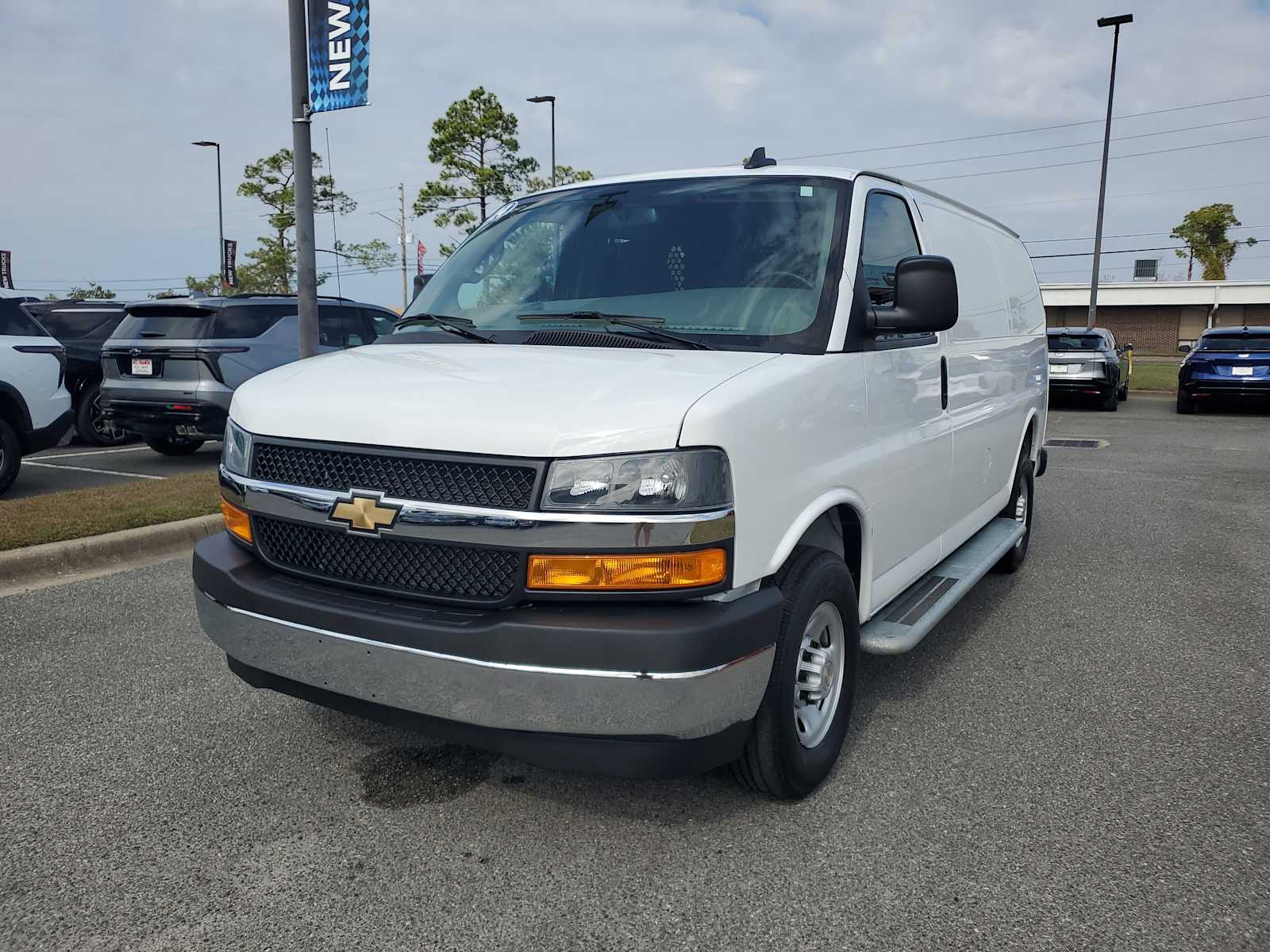 2024 Chevrolet Express Cargo Work Van's photo
