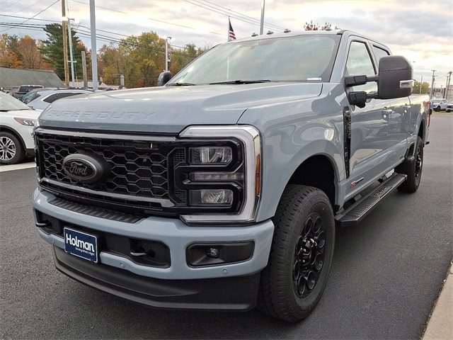 2026 Ford F-250 Lariat photo 3