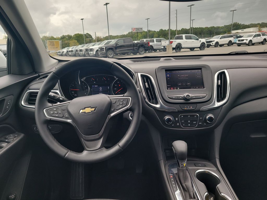 2024 Chevrolet Equinox LT photo 23