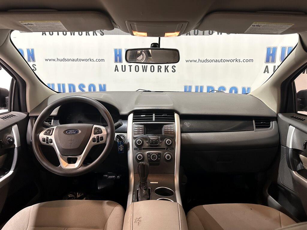 2014 Ford Edge SE photo 21