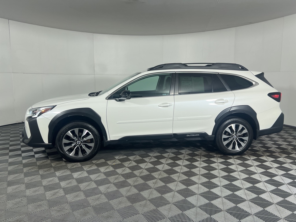 2023 Subaru Outback Limited photo 13