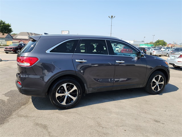 2016 Kia Sorento EX photo 2