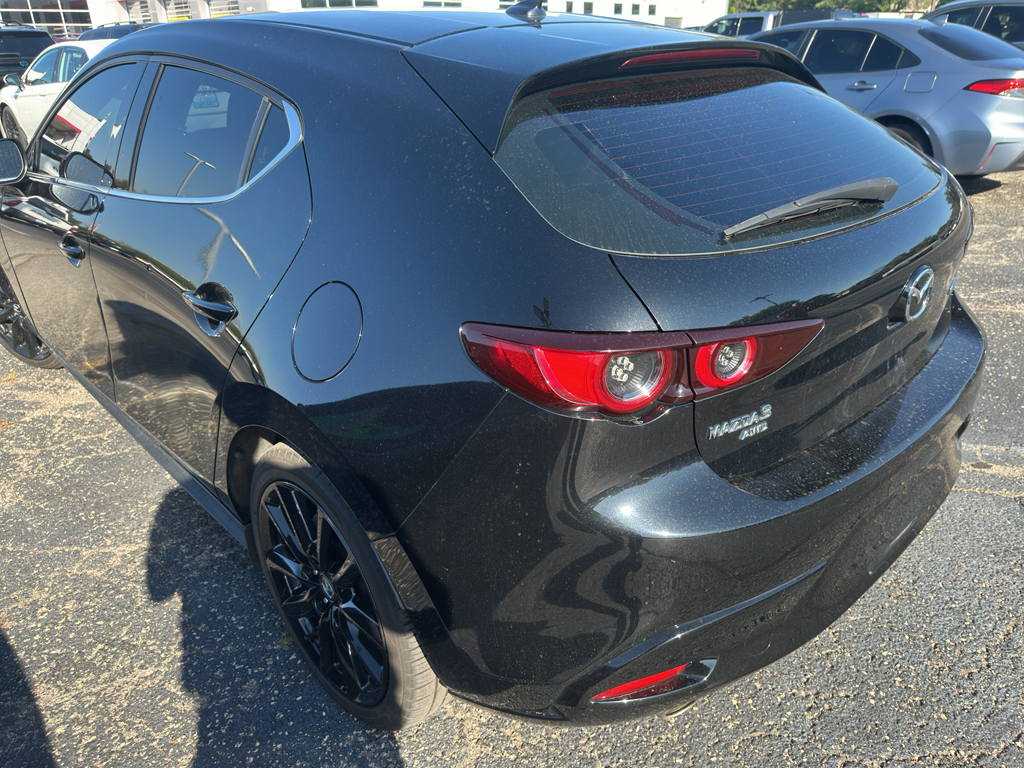 2020 Mazda Mazda3 Hatchback Premium photo 3