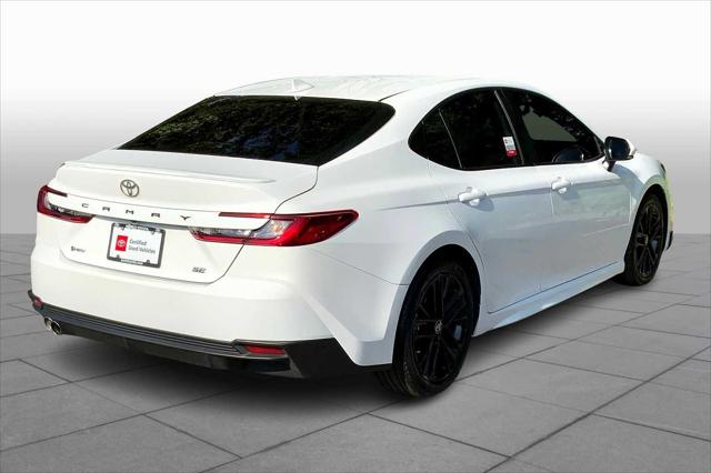 2025 Toyota Camry SE photo 11