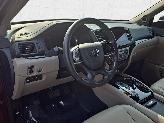 2021 Honda Pilot Touring photo 17