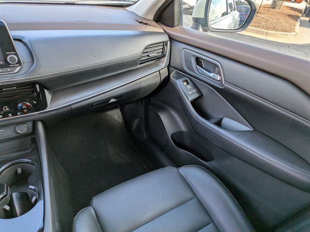2021 Nissan Rogue SV photo 13