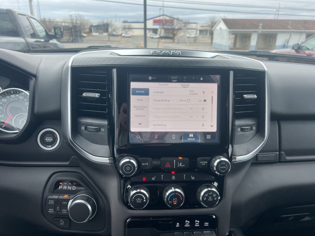 2025 Ram 1500 Big Horn Lone Star photo 19