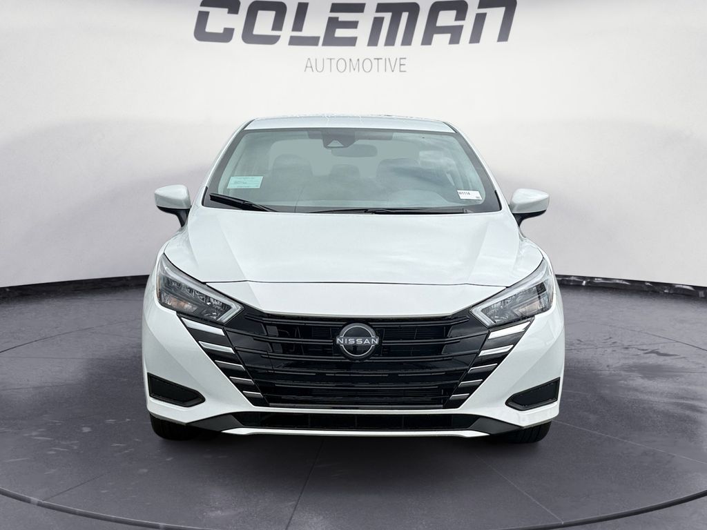 2025 Nissan Versa 1.6 SV photo 8