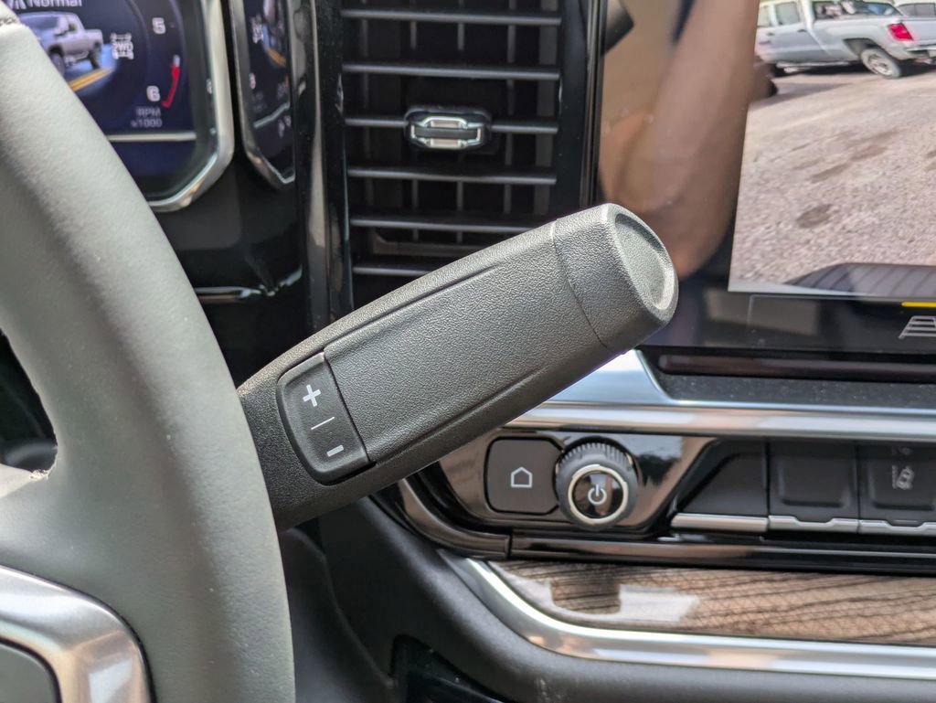 2025 Chevrolet Silverado 2500HD LT photo 20