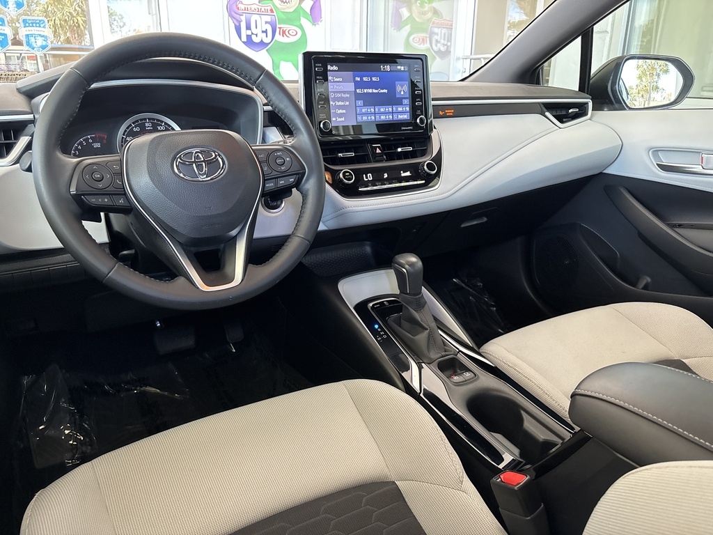 2021 Toyota Corolla SE photo 17