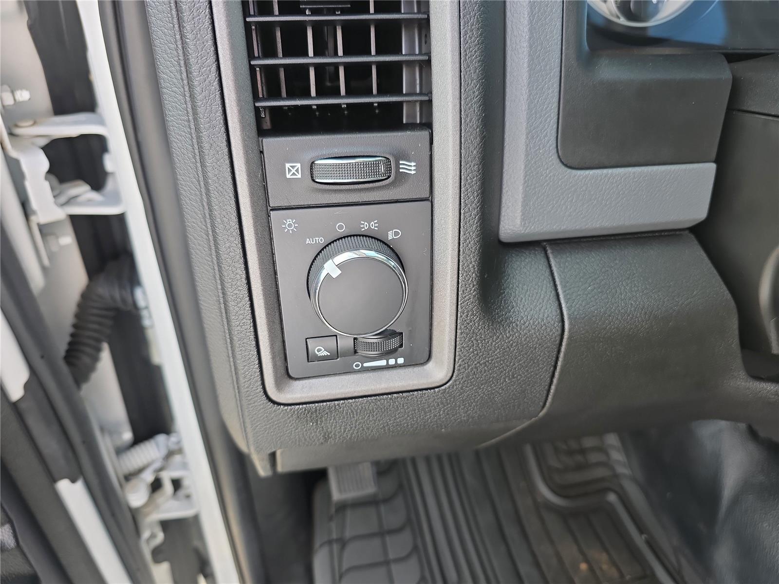 2019 Ram 1500 Classic Tradesman photo 16