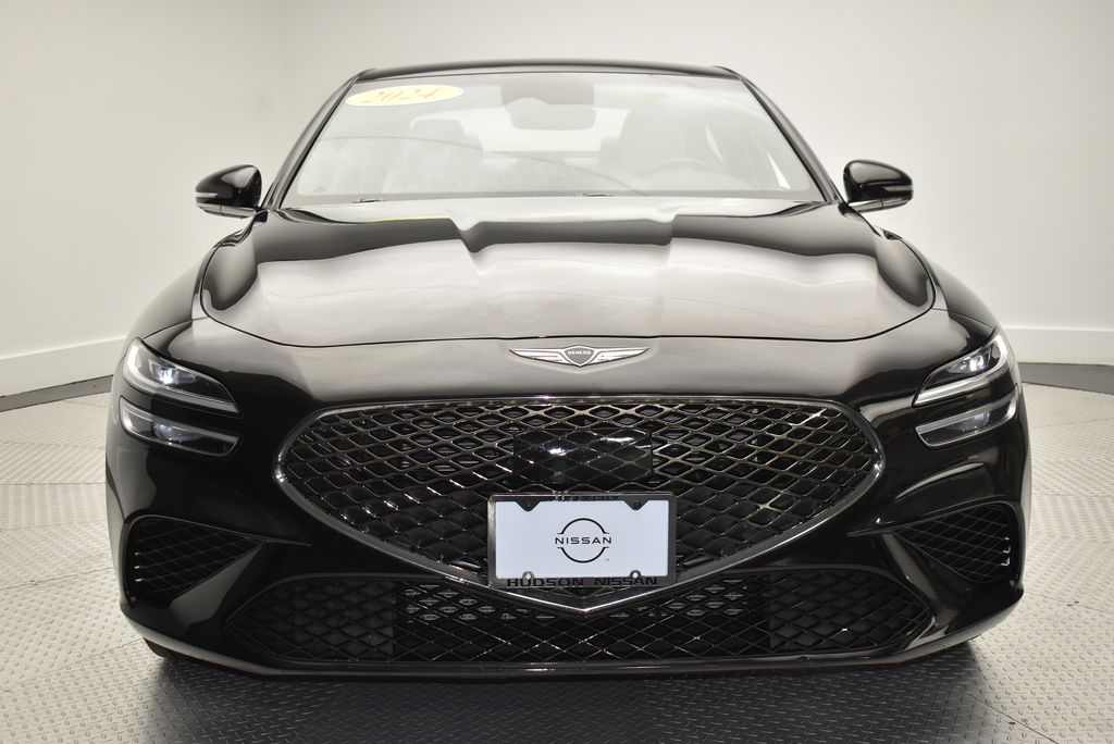 2024 Genesis G70 2.5T photo 2