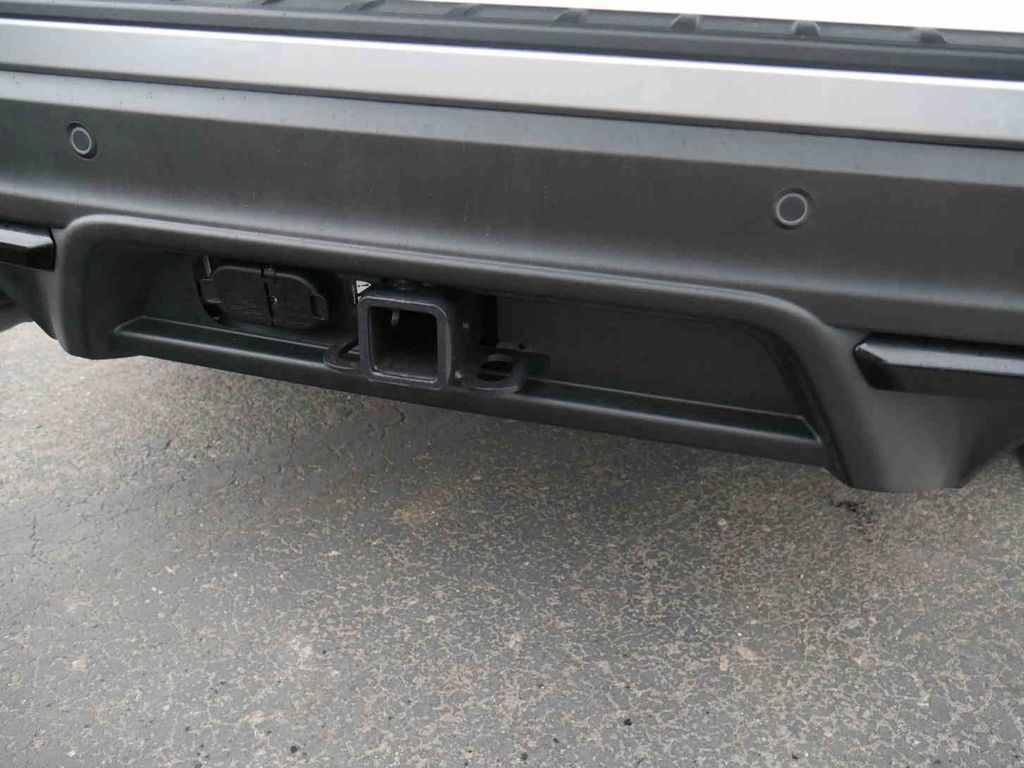 2024 Ford Explorer ST photo 6