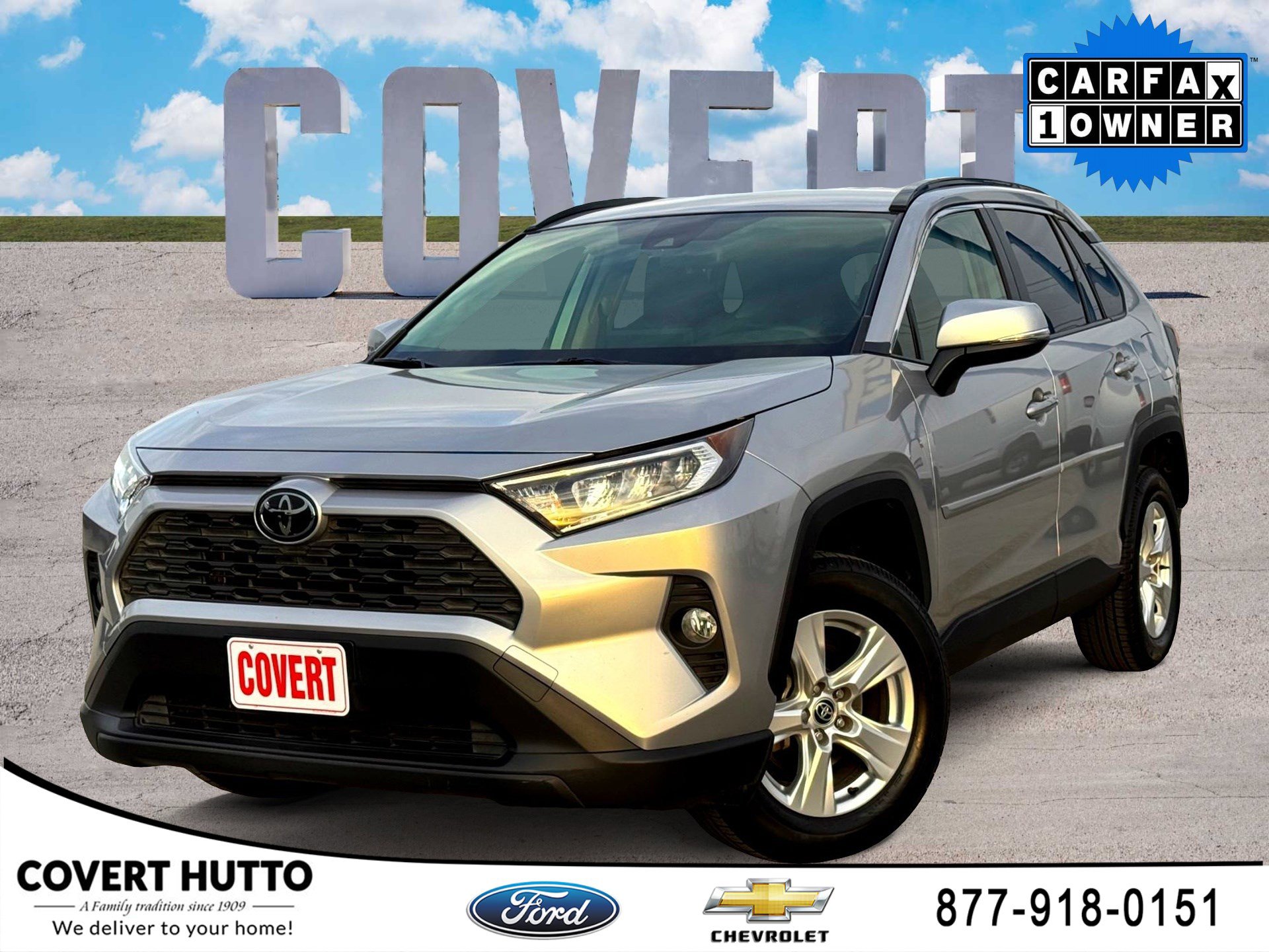 2020 Toyota RAV4 XLE's photo