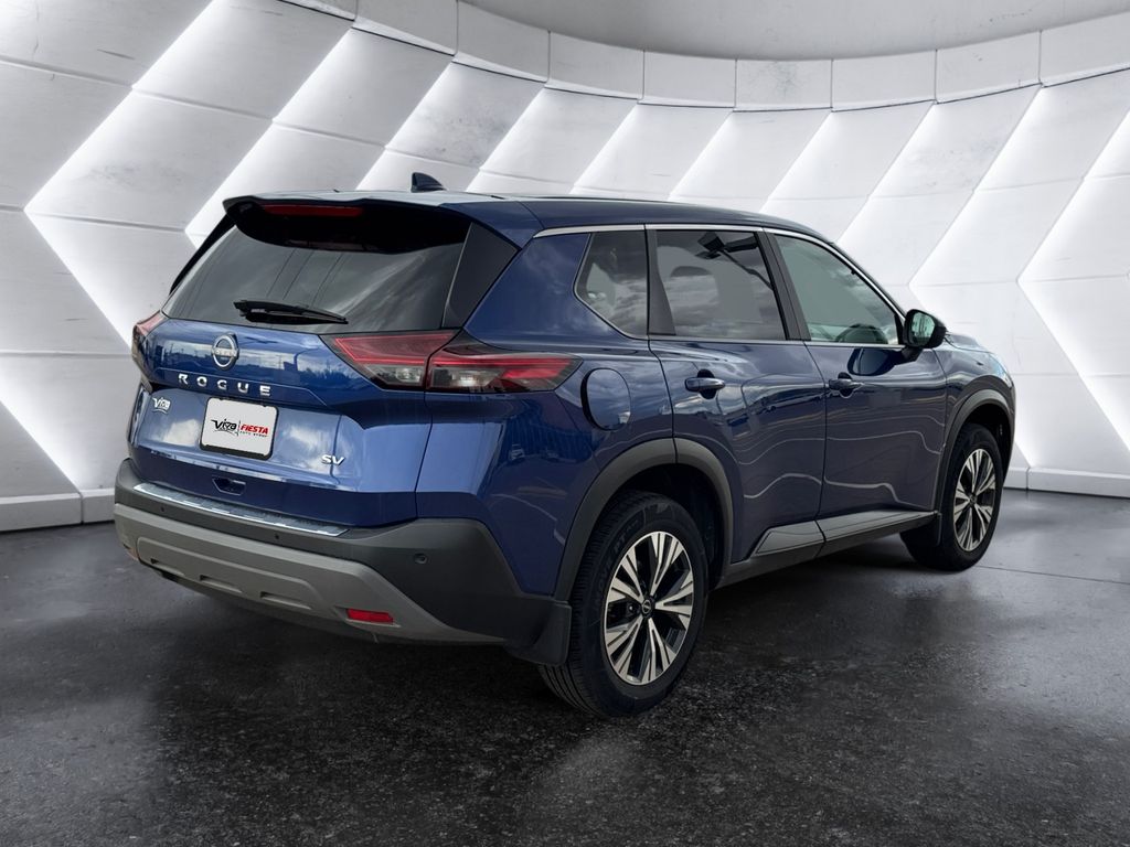 2023 Nissan Rogue SV photo 4