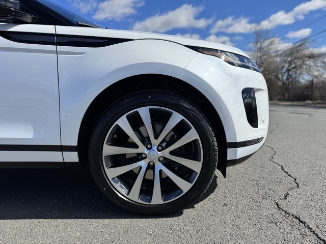 2026 Land Rover Range Rover Evoque S photo 9