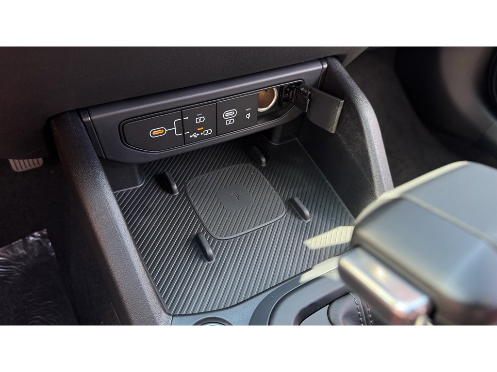 2025 Kia K4 GT-Line photo 20