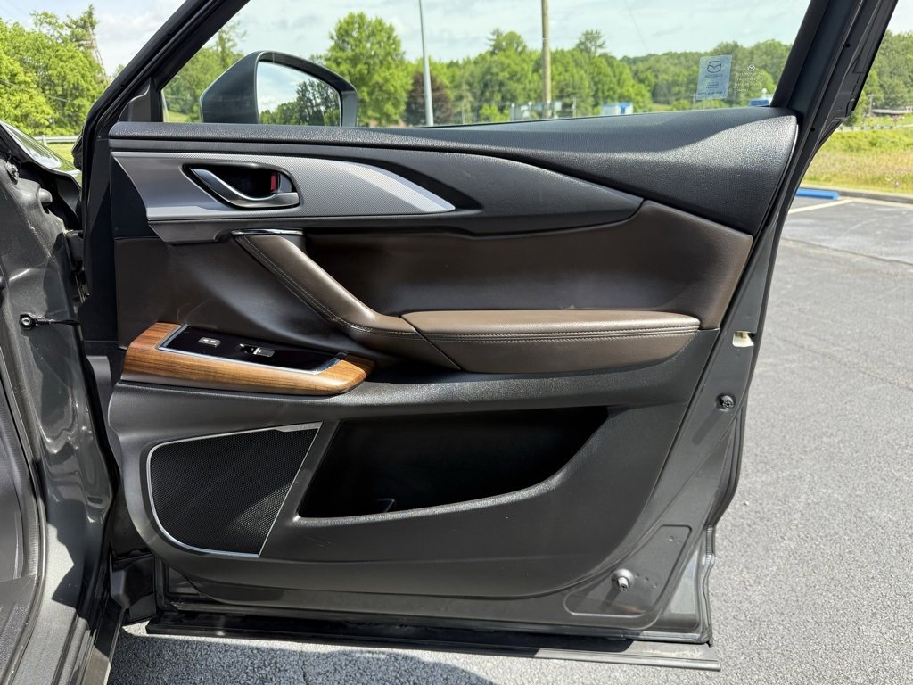 2023 Mazda CX-9 Signature photo 9