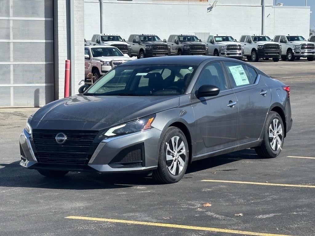 Used 2025 Nissan Altima S with VIN 1N4BL4BV6SN347411 for sale in Kansas City