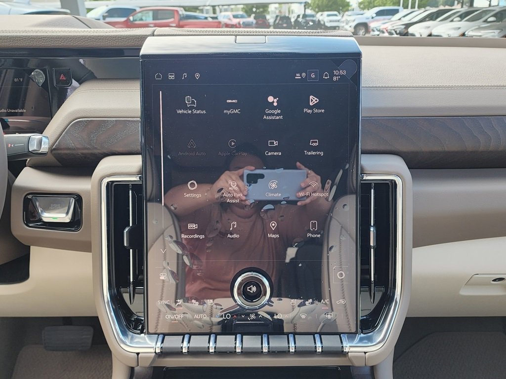 2026 Gmc Yukon Denali photo 28