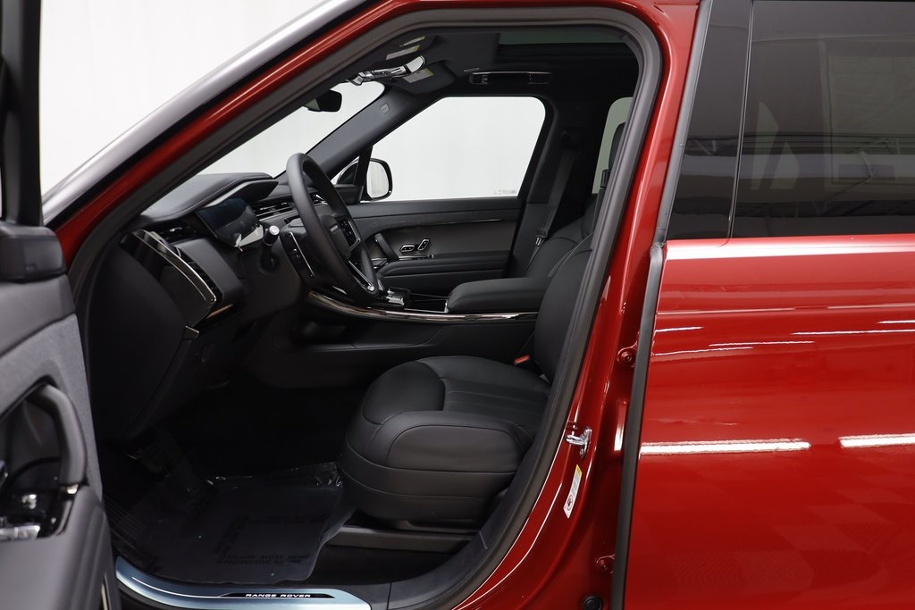 2025 Land Rover Range Rover Sport SE photo 7