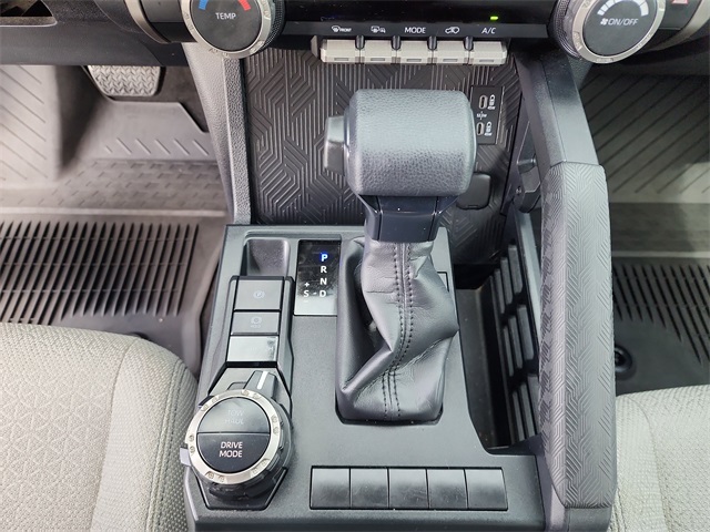 2025 Toyota 4Runner SR5 4WD photo 32