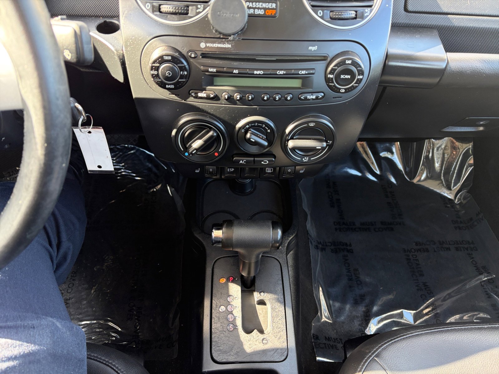 2010 Volkswagen Beetle Final Edition photo 4