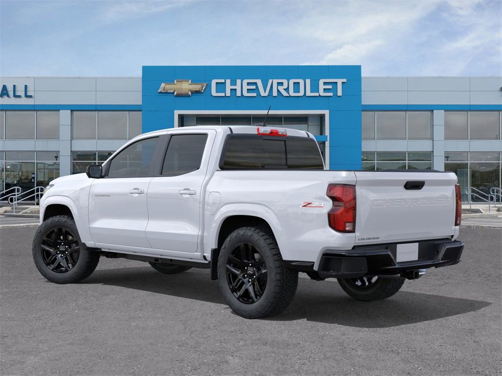 2025 Chevrolet Colorado Z71 photo 3