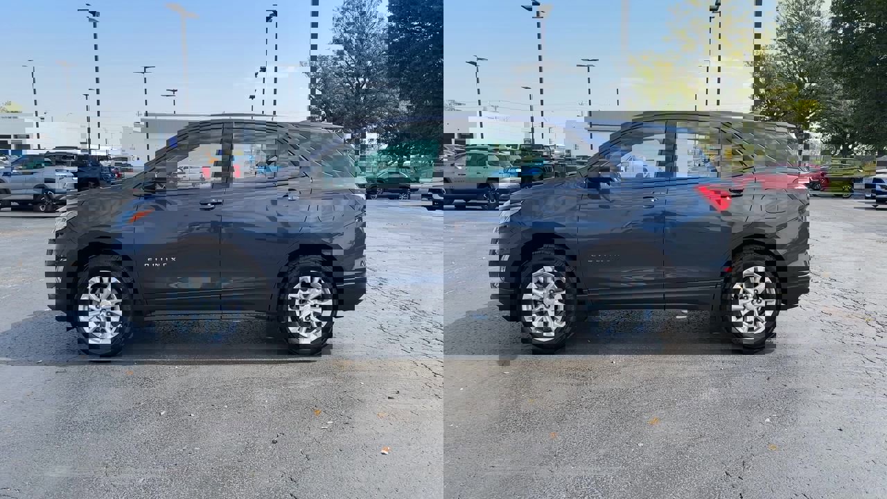 2018 Chevrolet Equinox LS photo 5