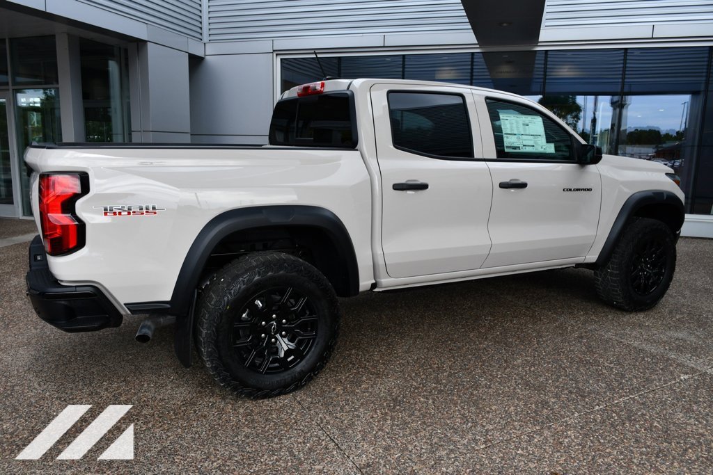 2026 Chevrolet Colorado Trail Boss photo 8