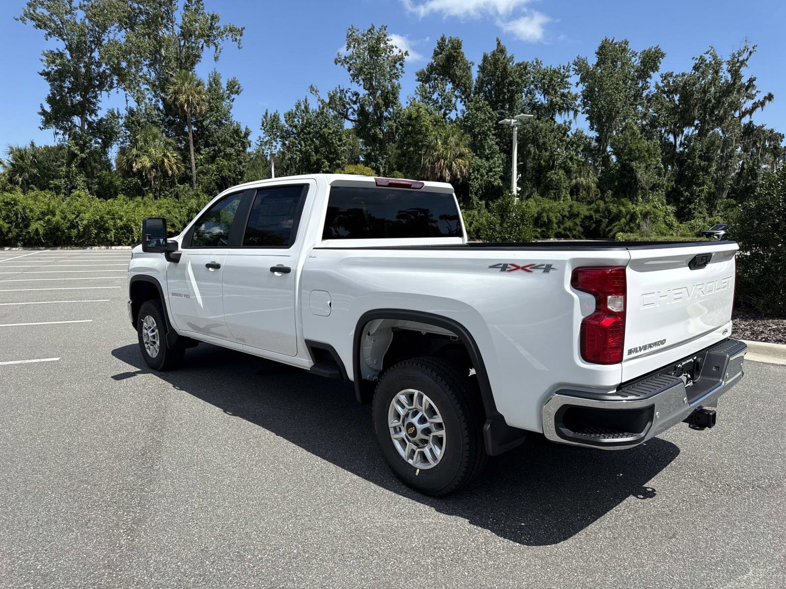 2025 Chevrolet Silverado 2500HD photo 5