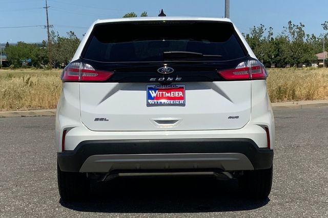 2023 Ford Edge SEL photo 3