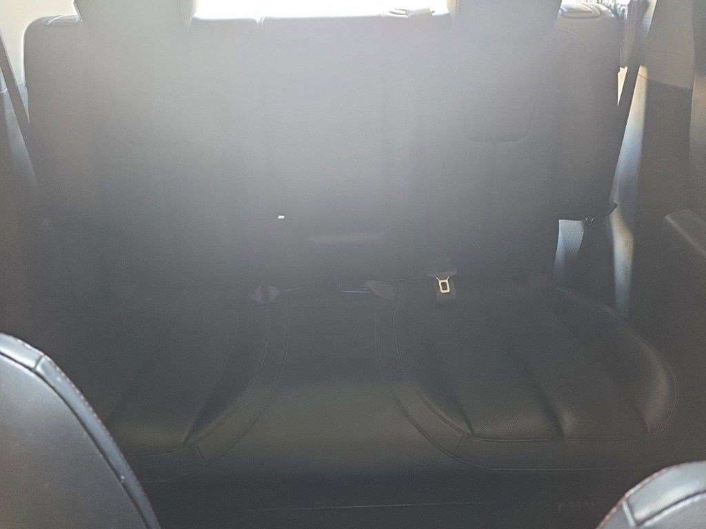 2011 Chevrolet Equinox photo 4