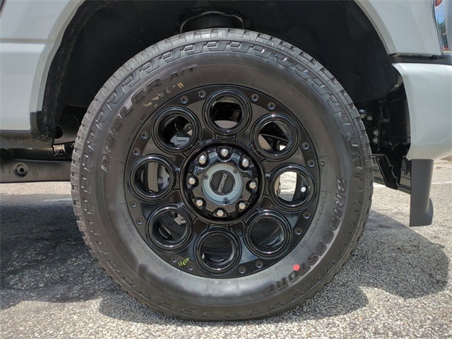 2026 Ford F-350 XLT photo 10