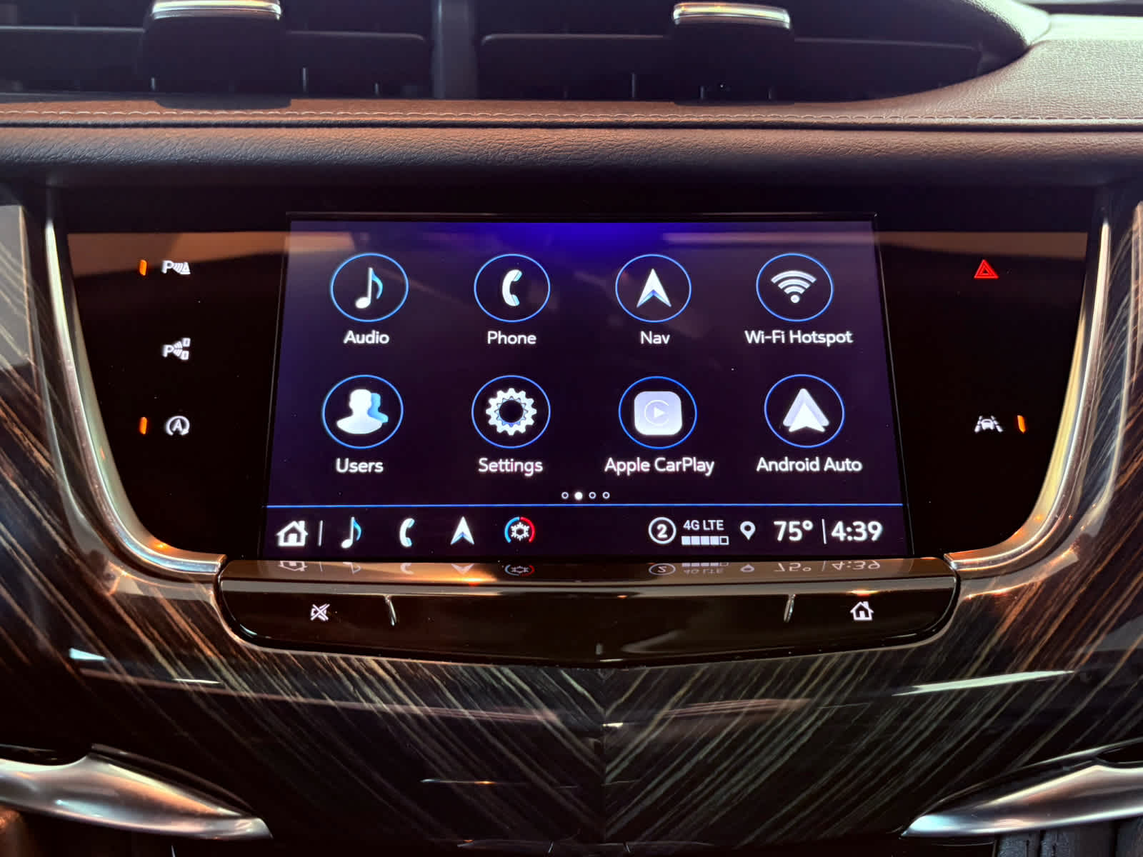 2023 Cadillac XT6 Premium Luxury photo 8
