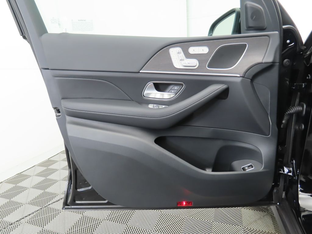 2025 Mercedes Benz GLE 350 4MATIC photo 21