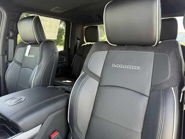2025 Ram 2500 Laramie photo 19